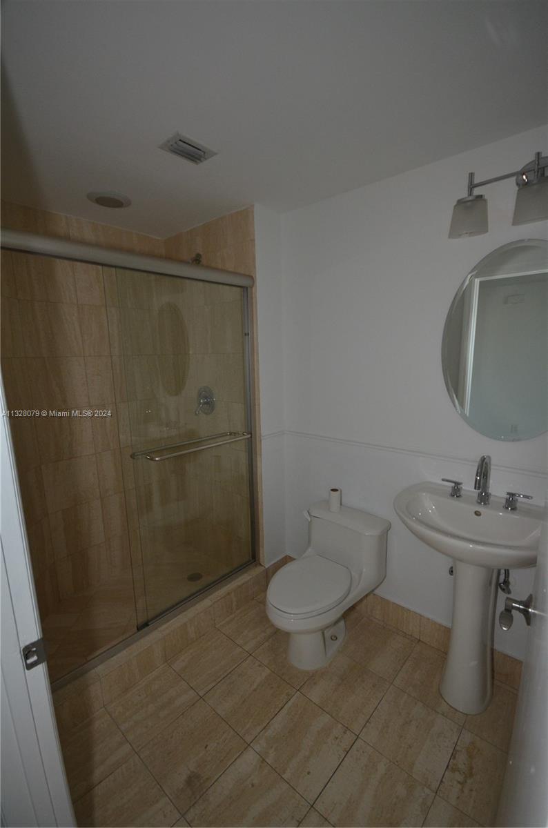 21050 Point Pl, Aventura, FL, 33180 United States, 2 Bedrooms Bedrooms, ,2 BathroomsBathrooms,Residential,For Sale,Point Pl,A11328079
