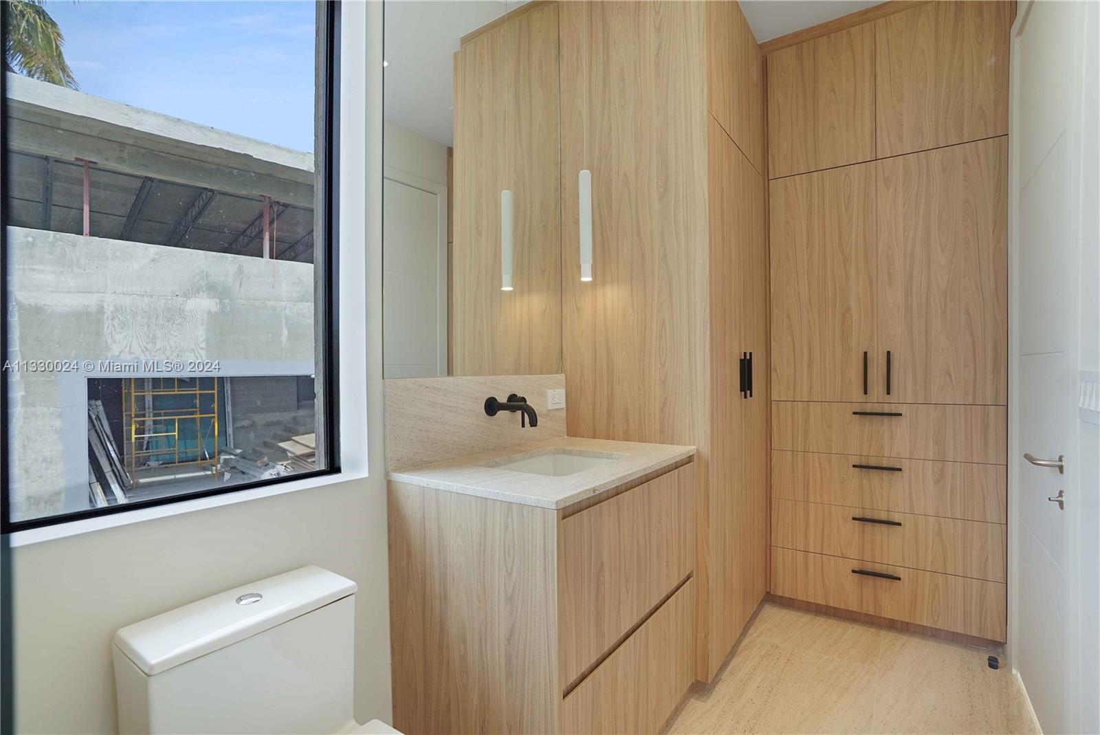 7621 8th Ave, Miami, FL, 33138 United States, 6 Bedrooms Bedrooms, ,6 BathroomsBathrooms,Residential,For Sale,8th Ave,A11330024