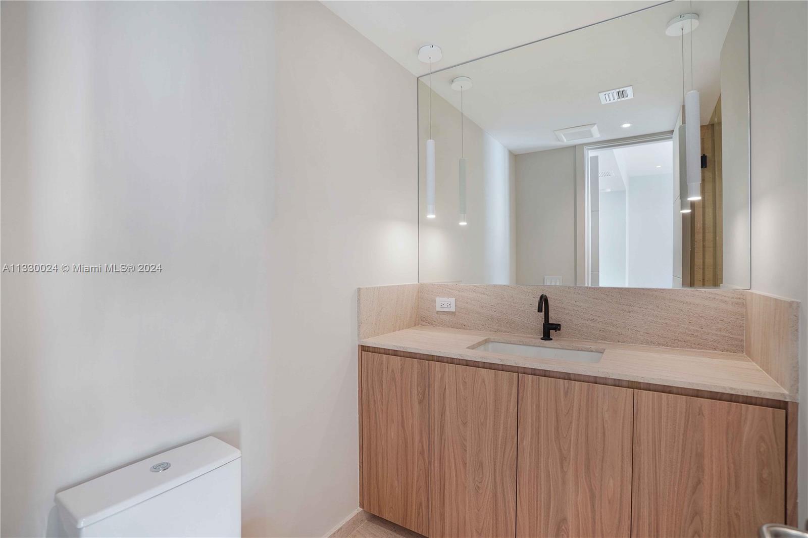 7621 8th Ave, Miami, FL, 33138 United States, 6 Bedrooms Bedrooms, ,6 BathroomsBathrooms,Residential,For Sale,8th Ave,A11330024