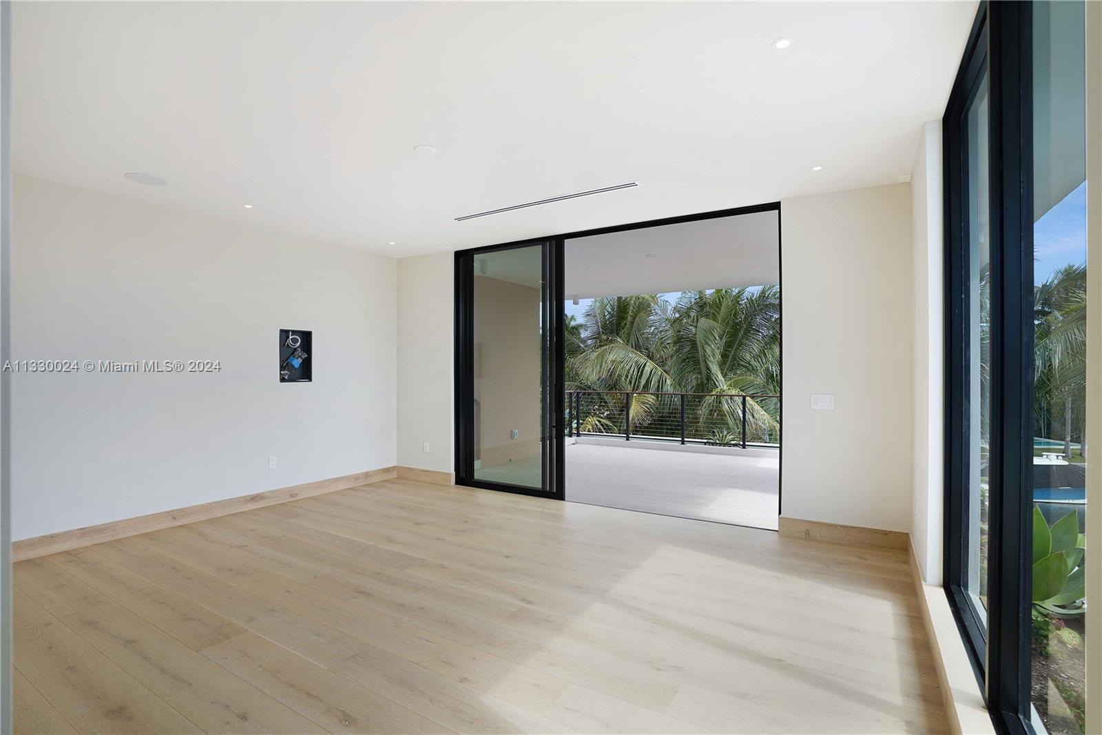 7621 8th Ave, Miami, FL, 33138 United States, 6 Bedrooms Bedrooms, ,6 BathroomsBathrooms,Residential,For Sale,8th Ave,A11330024