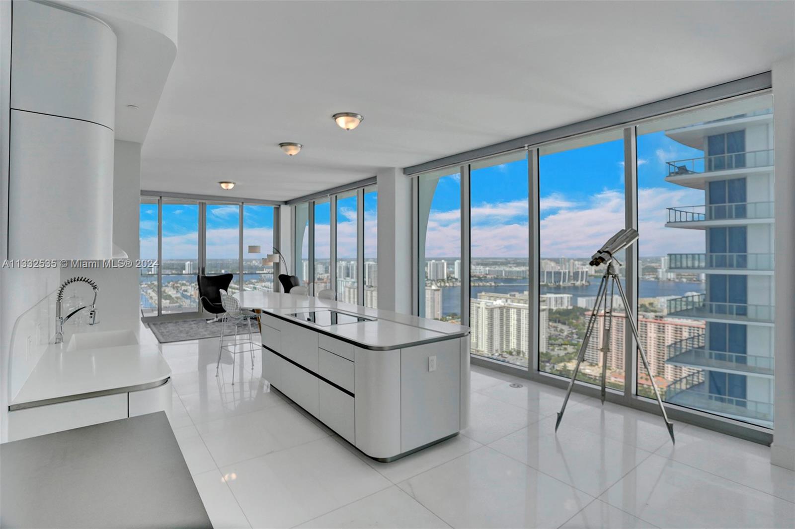 16901 Collins Ave, Sunny Isles Beach, FL, 33160 United States, 4 Bedrooms Bedrooms, ,5 BathroomsBathrooms,Residential,For Sale,Collins Ave,A11332535