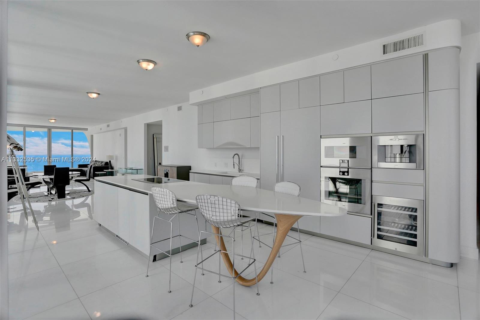 16901 Collins Ave, Sunny Isles Beach, FL, 33160 United States, 4 Bedrooms Bedrooms, ,5 BathroomsBathrooms,Residential,For Sale,Collins Ave,A11332535