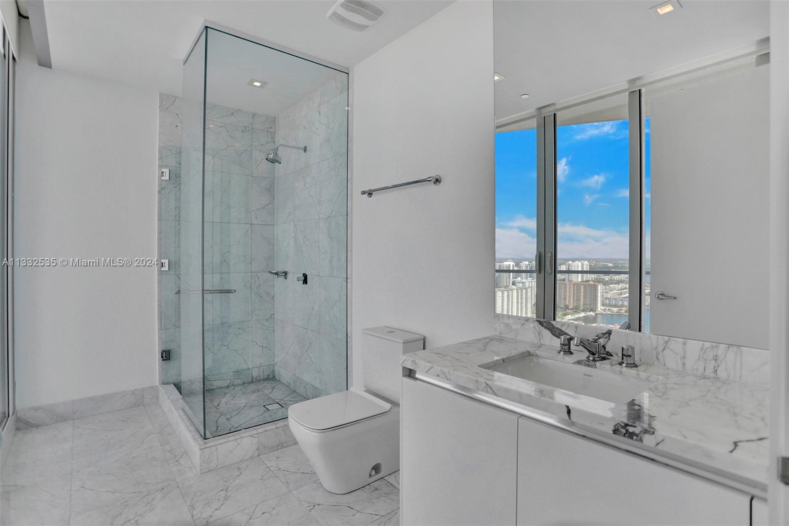 16901 Collins Ave, Sunny Isles Beach, FL, 33160 United States, 4 Bedrooms Bedrooms, ,5 BathroomsBathrooms,Residential,For Sale,Collins Ave,A11332535