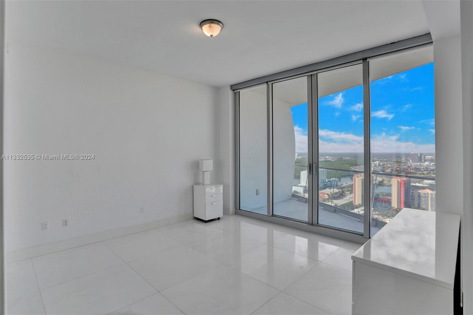 16901 Collins Ave, Sunny Isles Beach, FL, 33160 United States, 4 Bedrooms Bedrooms, ,5 BathroomsBathrooms,Residential,For Sale,Collins Ave,A11332535