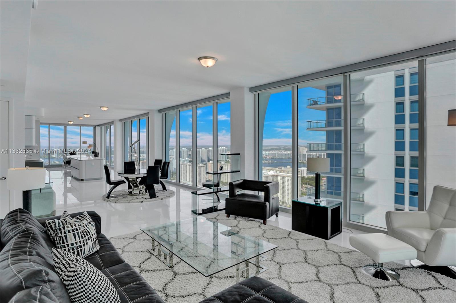 16901 Collins Ave, Sunny Isles Beach, FL, 33160 United States, 4 Bedrooms Bedrooms, ,5 BathroomsBathrooms,Residential,For Sale,Collins Ave,A11332535