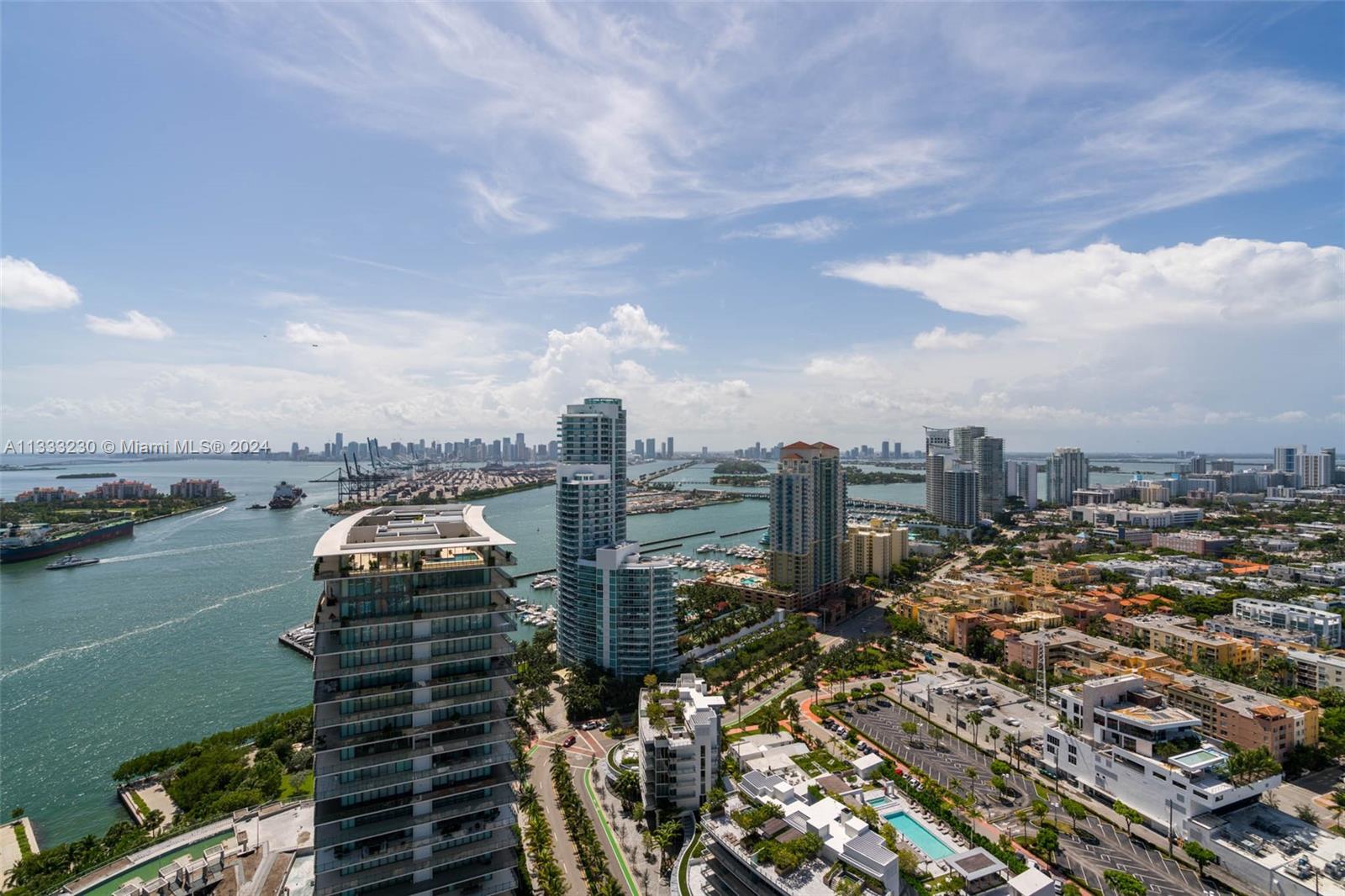 300 Pointe Dr, Miami Beach, FL, 33139 United States, 4 Bedrooms Bedrooms, ,3 BathroomsBathrooms,Residential,For Sale,Pointe Dr,A11333230