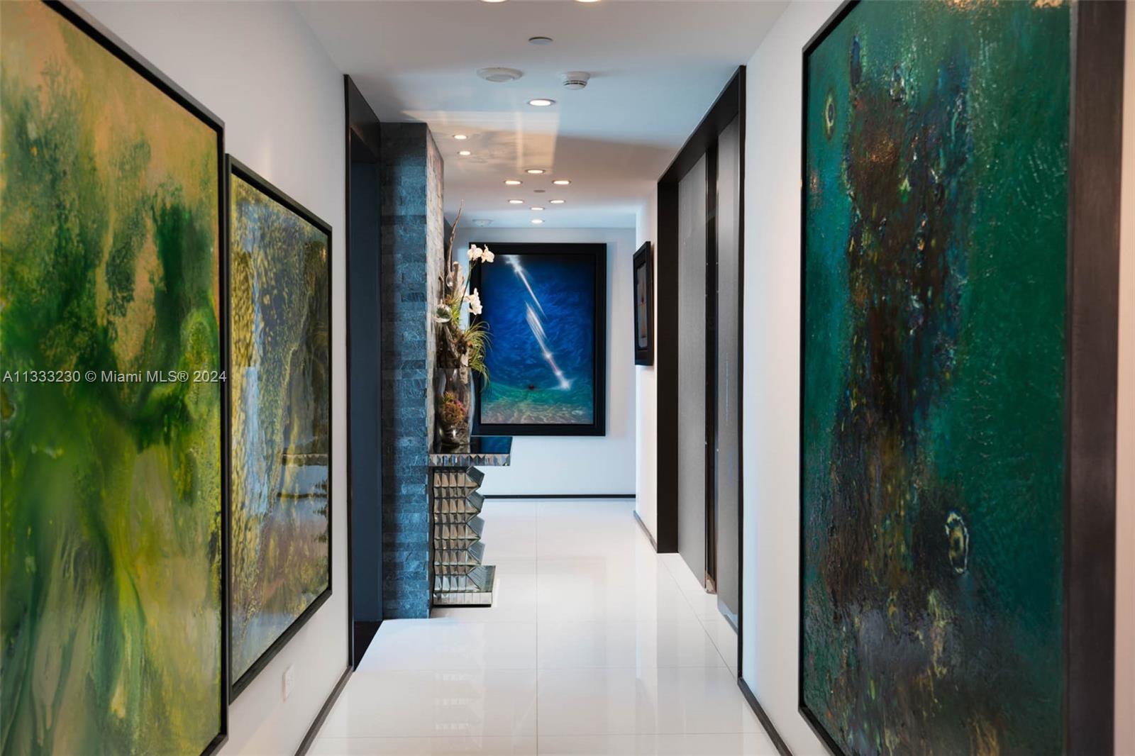 300 Pointe Dr, Miami Beach, FL, 33139 United States, 4 Bedrooms Bedrooms, ,3 BathroomsBathrooms,Residential,For Sale,Pointe Dr,A11333230