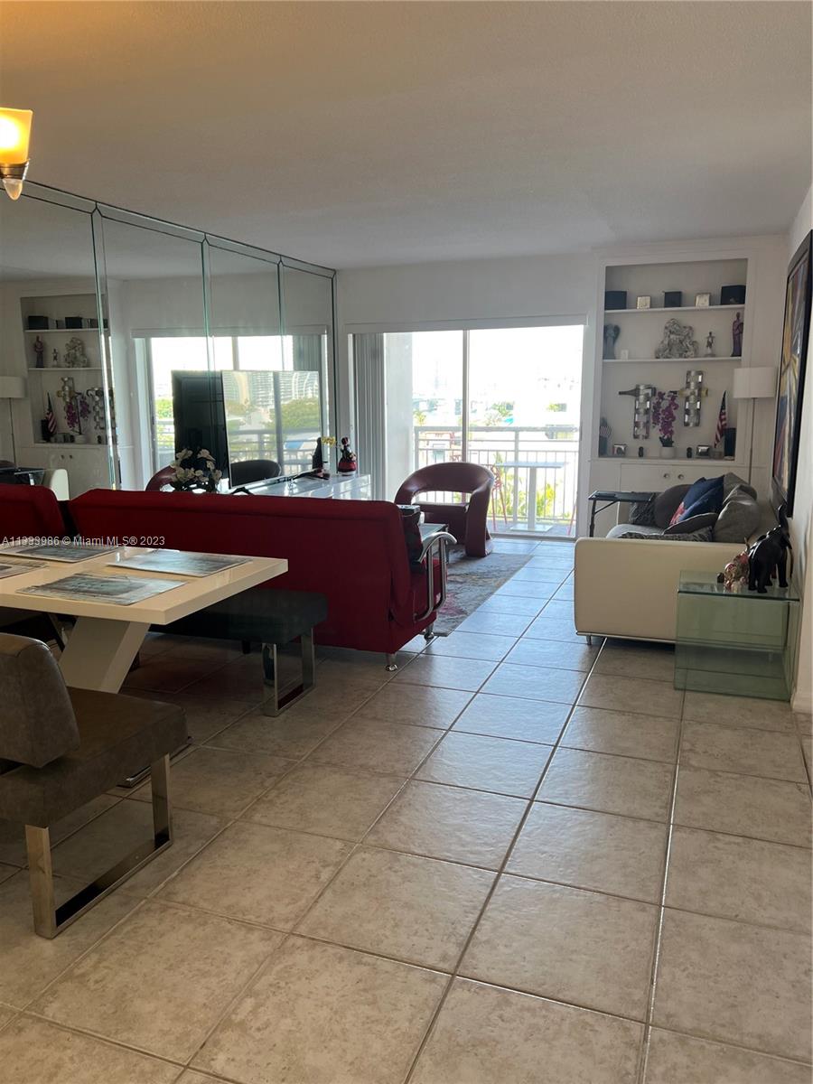 400 Kings Point Dr, Sunny Isles Beach, FL, 33160 United States, 1 Bedroom Bedrooms, ,1 BathroomBathrooms,Residential,For Sale,Kings Point Dr,A11333986