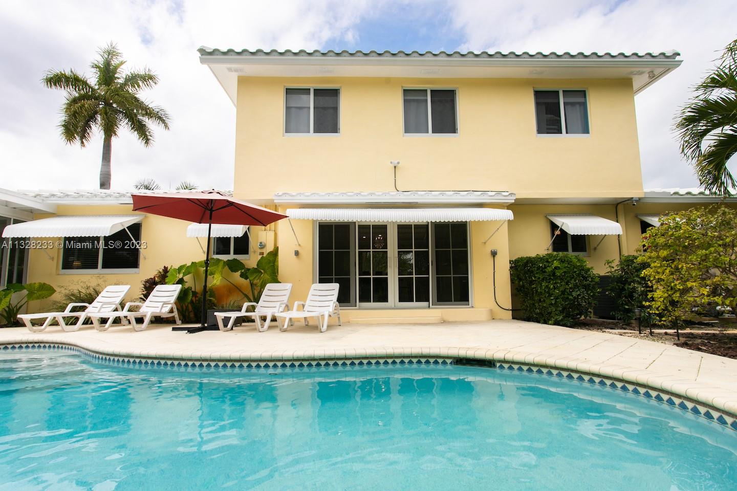 809 S 17th Ave, Hollywood, Florida 33020, 6 Bedrooms Bedrooms, ,3 BathroomsBathrooms,Residentiallease,For Rent,809 S 17th Ave,A11328233