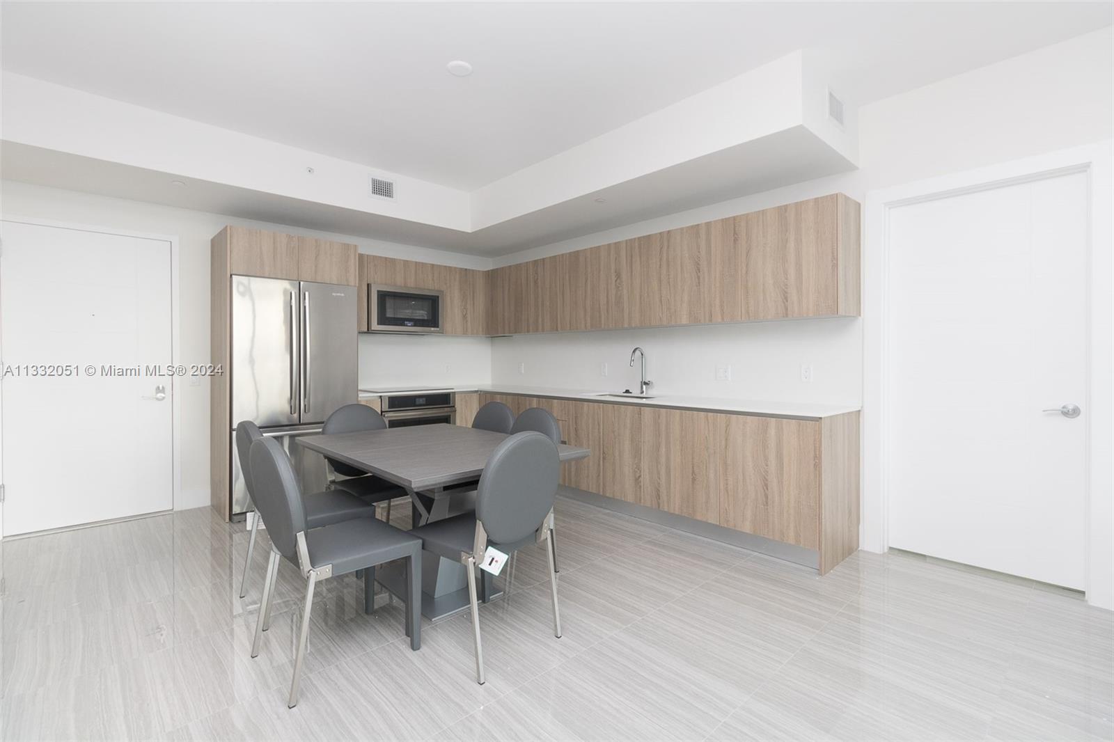 2960 207th St, Aventura, FL, 33180 United States, 2 Bedrooms Bedrooms, ,2 BathroomsBathrooms,Residential,For Sale,207th St,A11332051