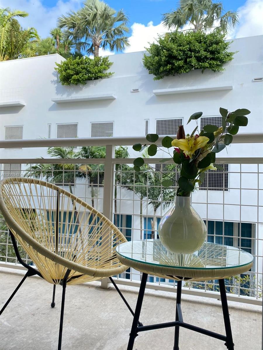 Modern new furniture for 2.