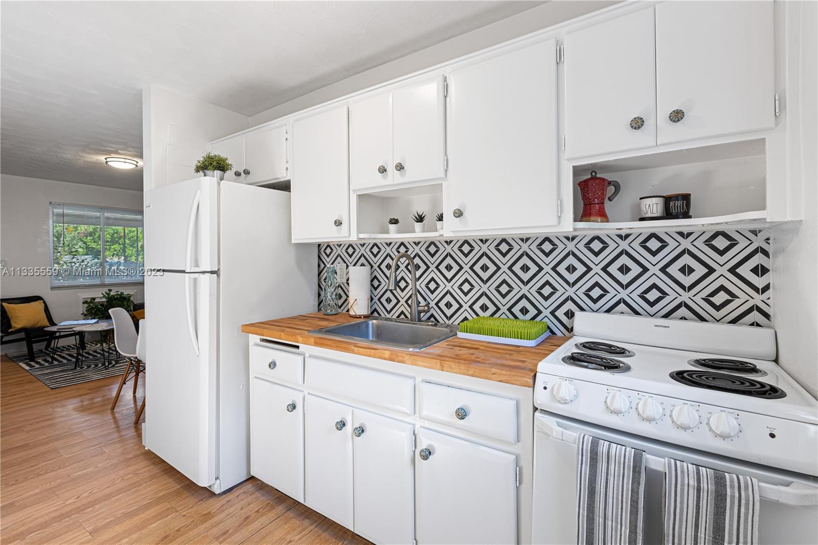 1304 NE 11th St 1, Fort Lauderdale, Florida 33304, 2 Bedrooms Bedrooms, ,1 BathroomBathrooms,Residentiallease,For Rent,1304 NE 11th St 1,A11335559