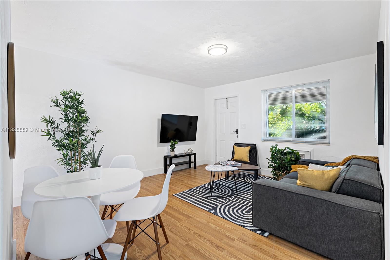 1304 NE 11th St 1, Fort Lauderdale, Florida 33304, 2 Bedrooms Bedrooms, ,1 BathroomBathrooms,Residentiallease,For Rent,1304 NE 11th St 1,A11335559