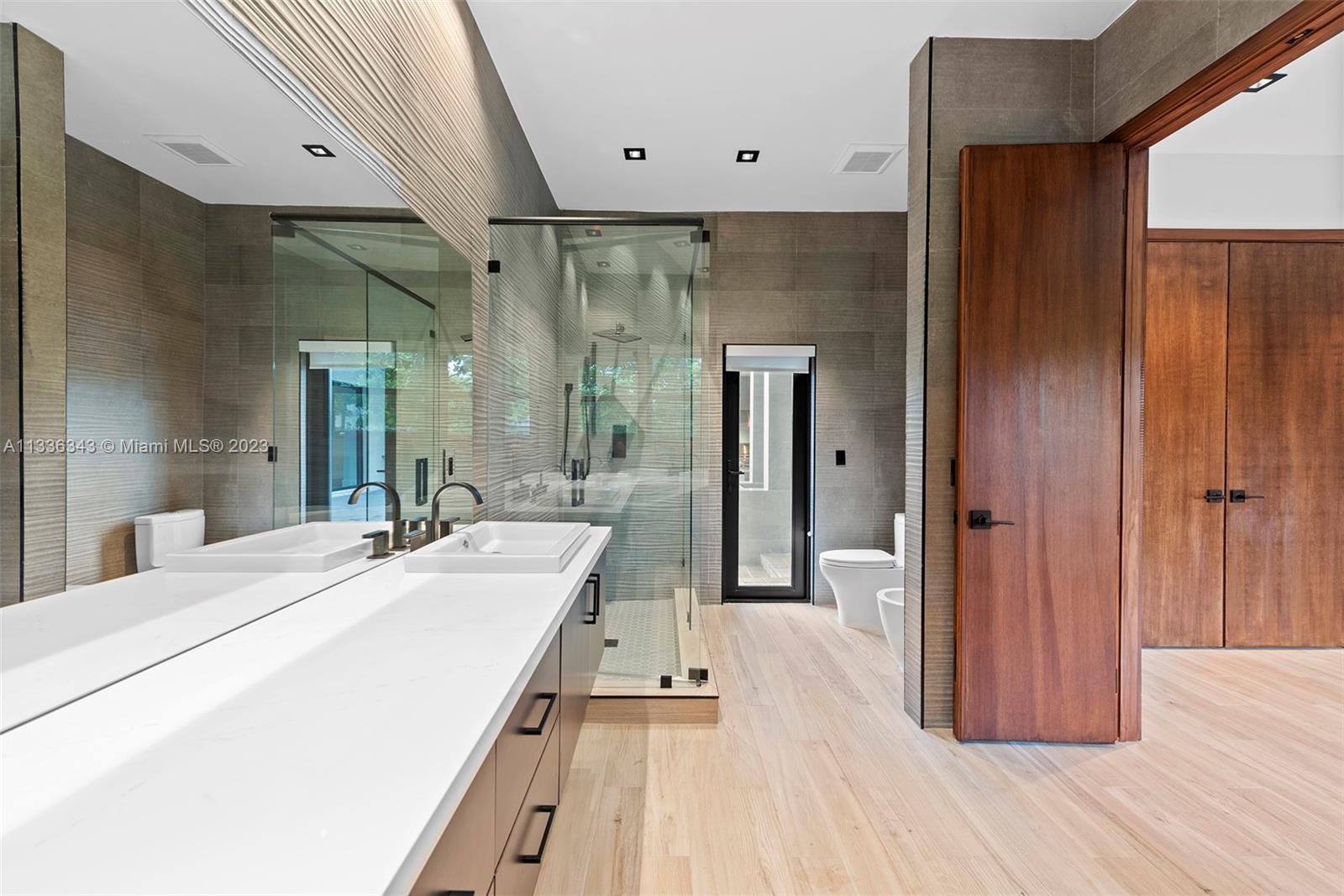 461 Poinciana Dr, Hallandale Beach, FL, 33009 United States, 6 Bedrooms Bedrooms, ,6 BathroomsBathrooms,Residential,For Sale,Poinciana Dr,A11336343