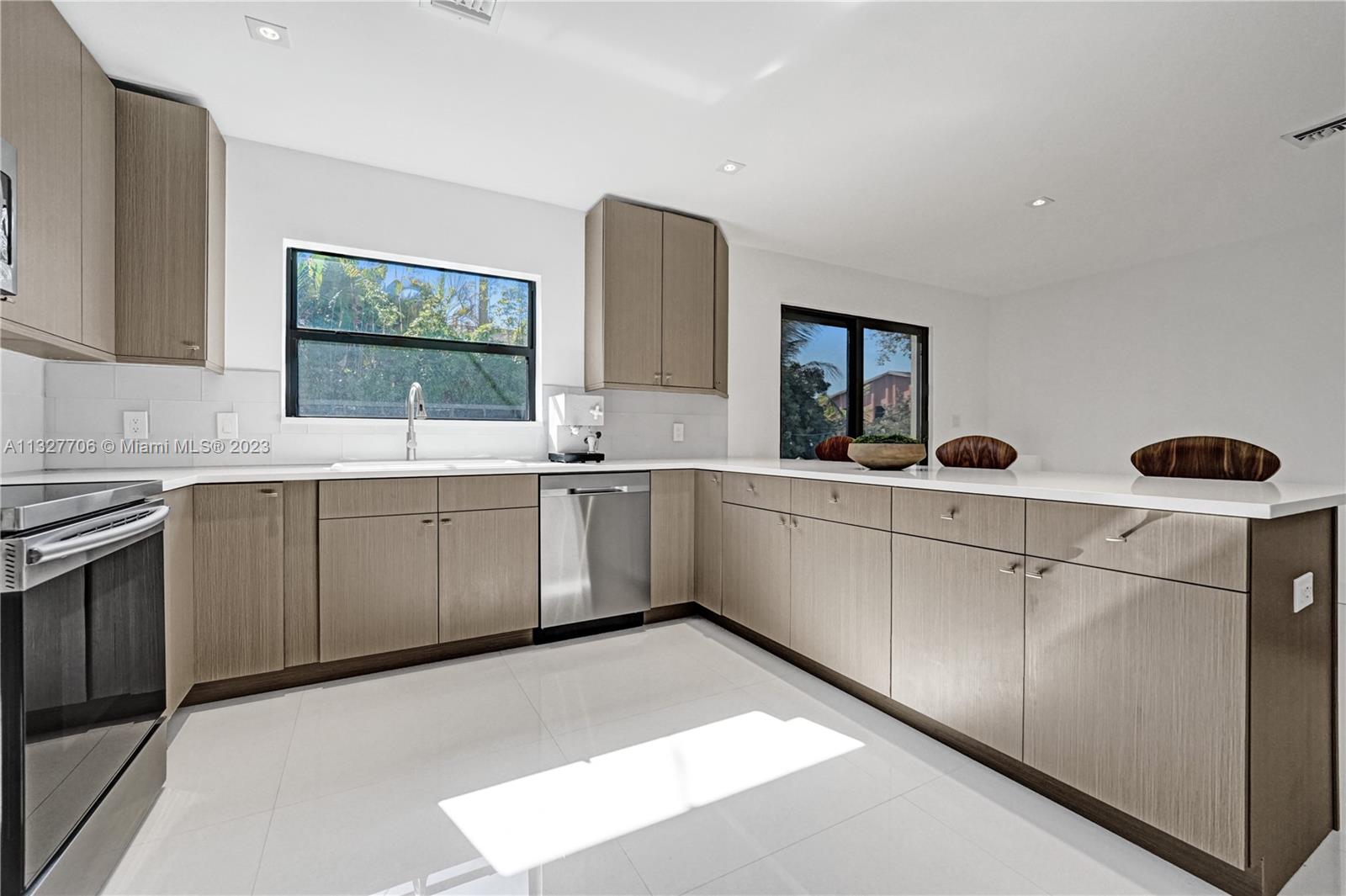 804 29th St, Fort Lauderdale, FL, 33315 United States, 3 Bedrooms Bedrooms, ,2 BathroomsBathrooms,Residential,For Sale,29th St,A11327706