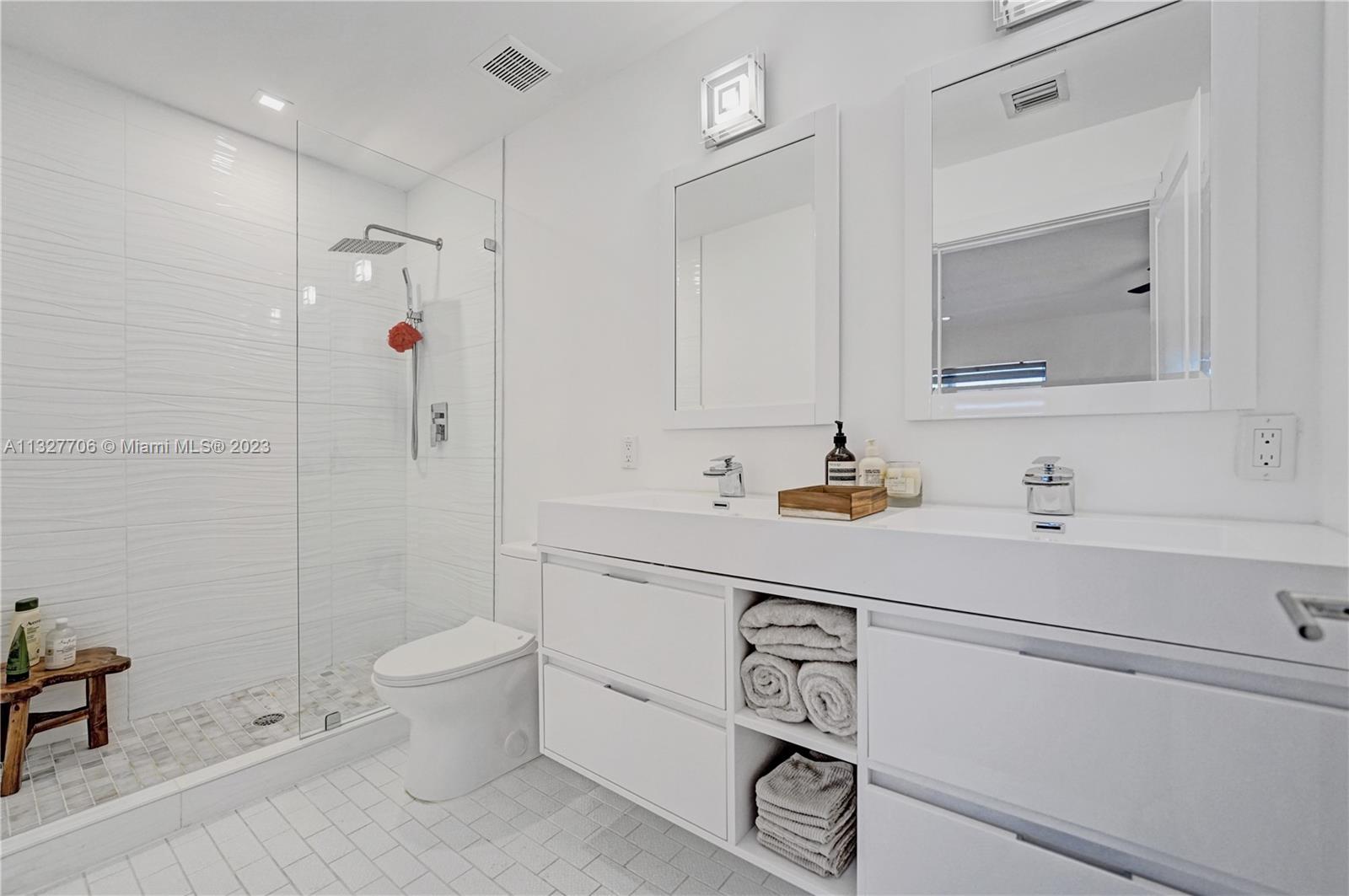 804 29th St, Fort Lauderdale, FL, 33315 United States, 3 Bedrooms Bedrooms, ,2 BathroomsBathrooms,Residential,For Sale,29th St,A11327706