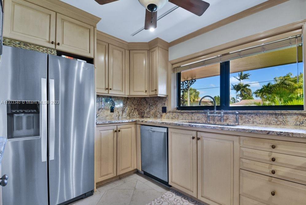 2030 NE 31st Ct, Lighthouse Point, Florida 33064, 3 Bedrooms Bedrooms, ,2 BathroomsBathrooms,Residentiallease,For Rent,2030 NE 31st Ct,A11333340