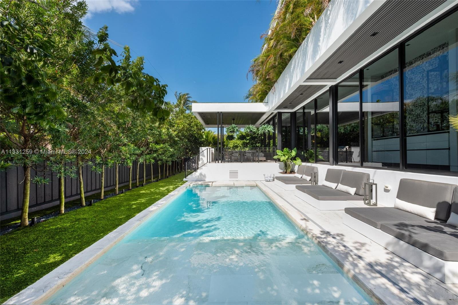 650 Warren Ln, Key Biscayne, FL, 33149 United States, 5 Bedrooms Bedrooms, ,5 BathroomsBathrooms,Residential,For Sale,Warren Ln,A11331259