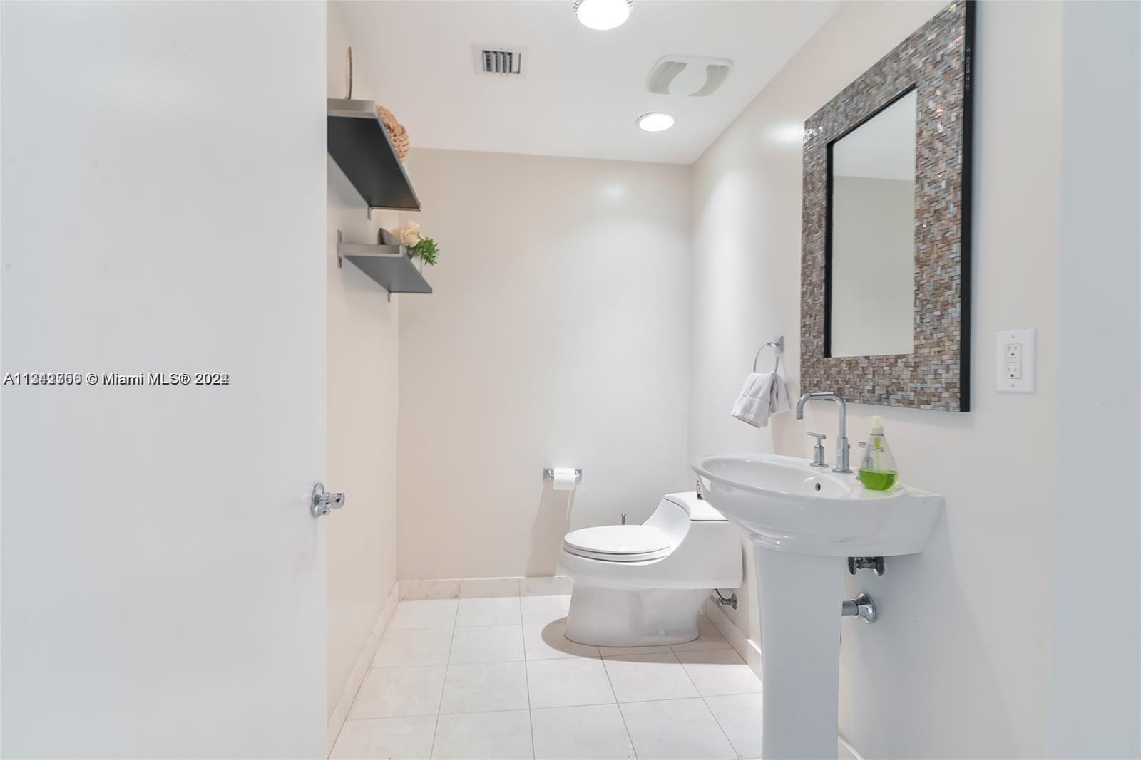 3535 S Ocean Dr 1006, Hollywood, Florida 33019, 3 Bedrooms Bedrooms, ,3 BathroomsBathrooms,Residentiallease,For Rent,3535 S Ocean Dr 1006,A11341756