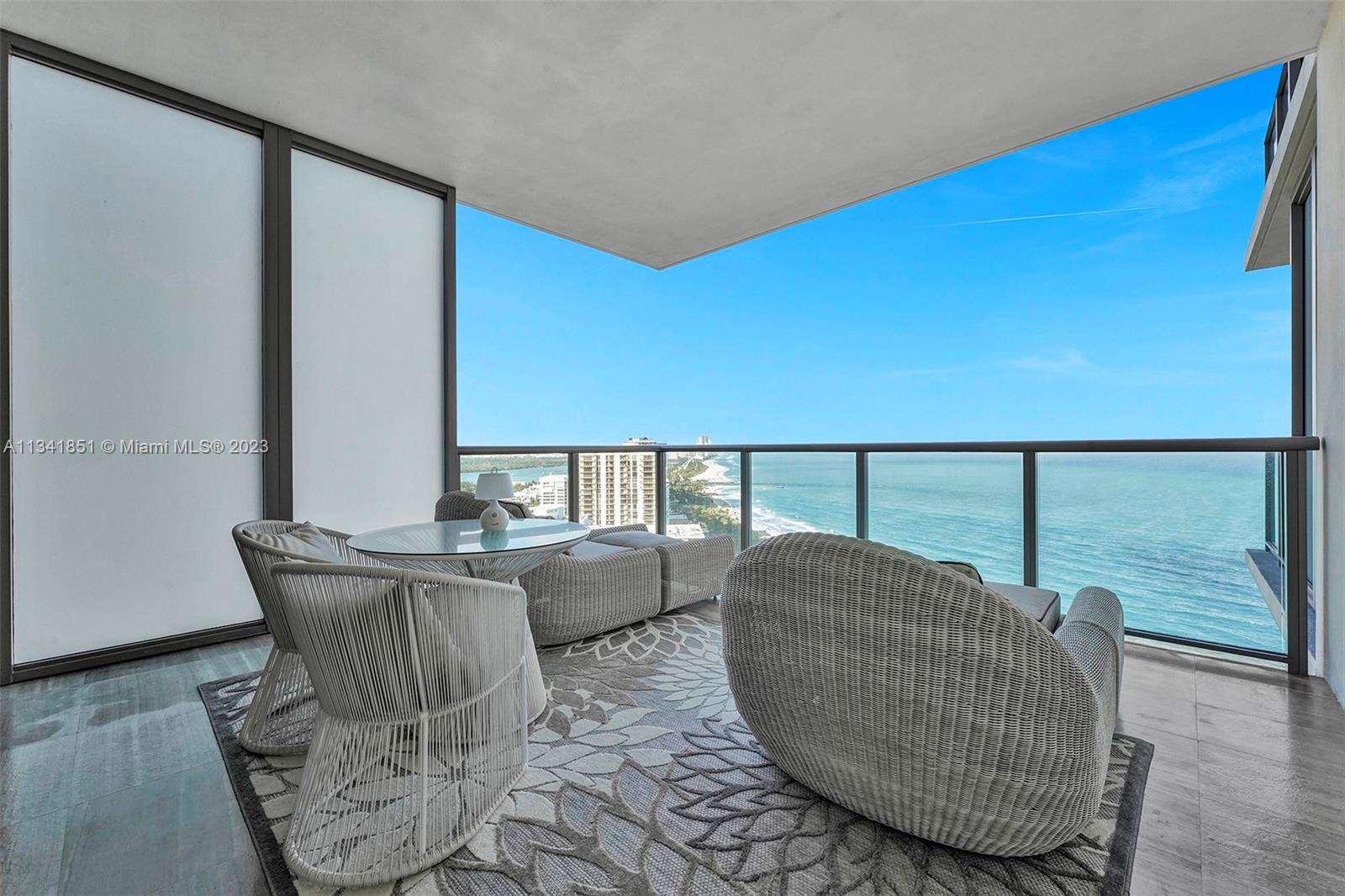 9703 Collins Ave 2501, Bal Harbour, Florida 33154, ,1 BathroomBathrooms,Residentiallease,For Rent,9703 Collins Ave 2501,A11341851