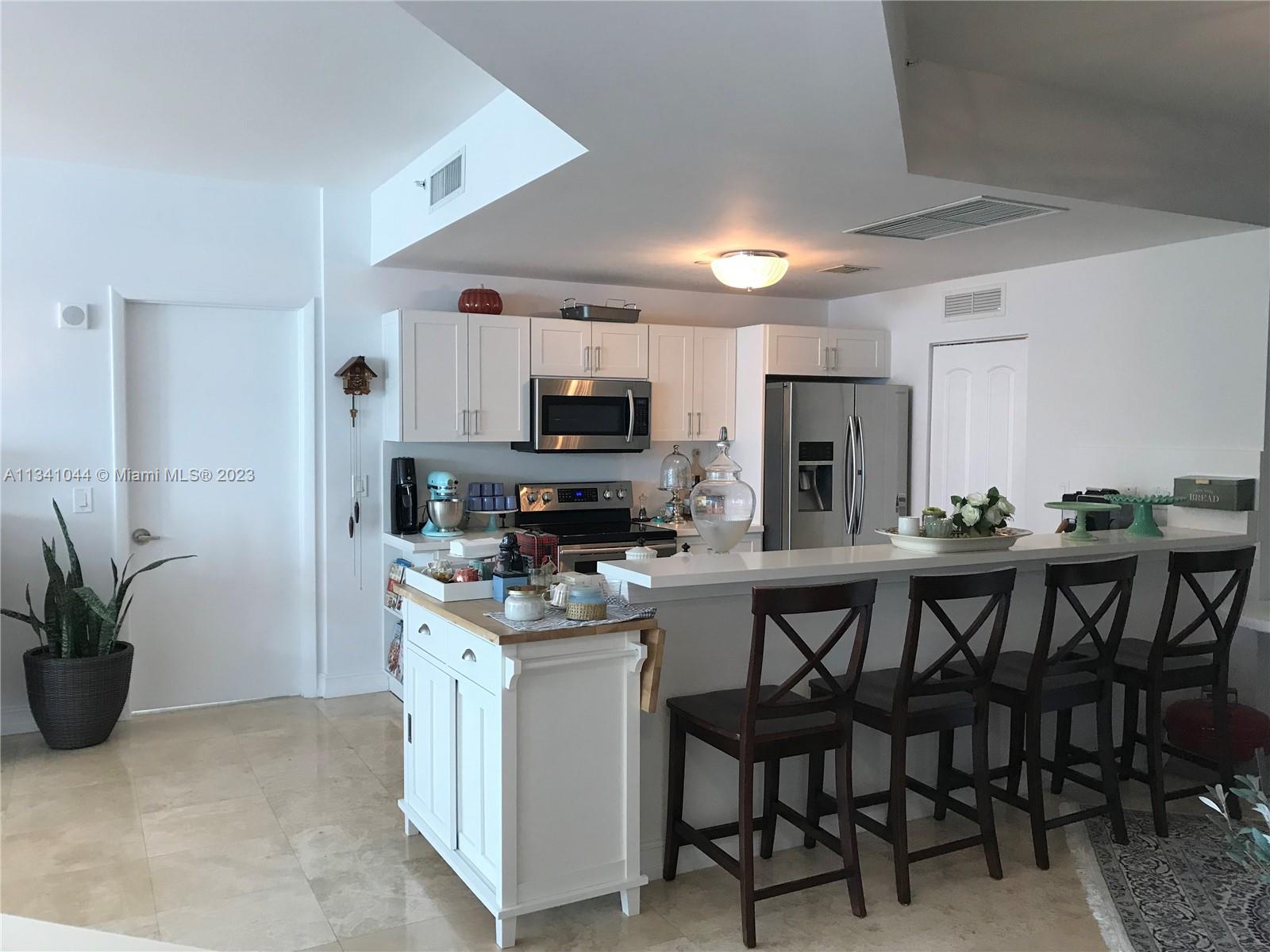 3131 188 St, Aventura, FL, 33180 United States, 2 Bedrooms Bedrooms, ,2 BathroomsBathrooms,Residential,For Sale,188 St,A11341044