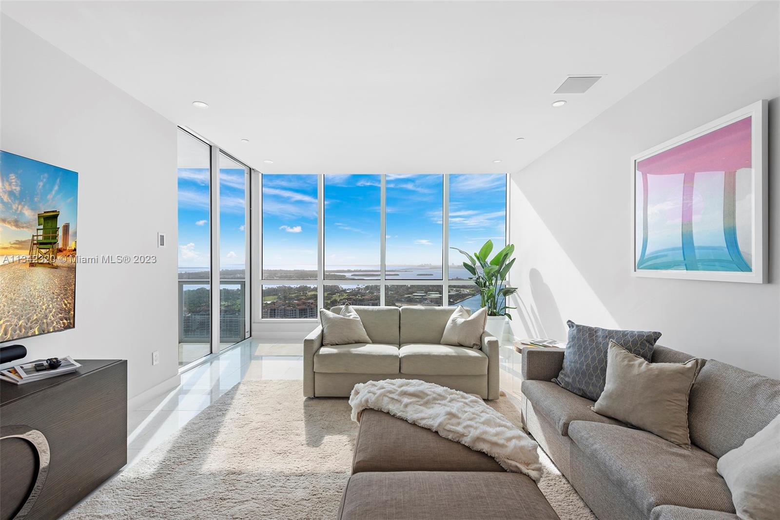 100 Pointe Dr, Miami Beach, FL, 33139 United States, 2 Bedrooms Bedrooms, ,2 BathroomsBathrooms,Residential,For Sale,Pointe Dr,A11342320