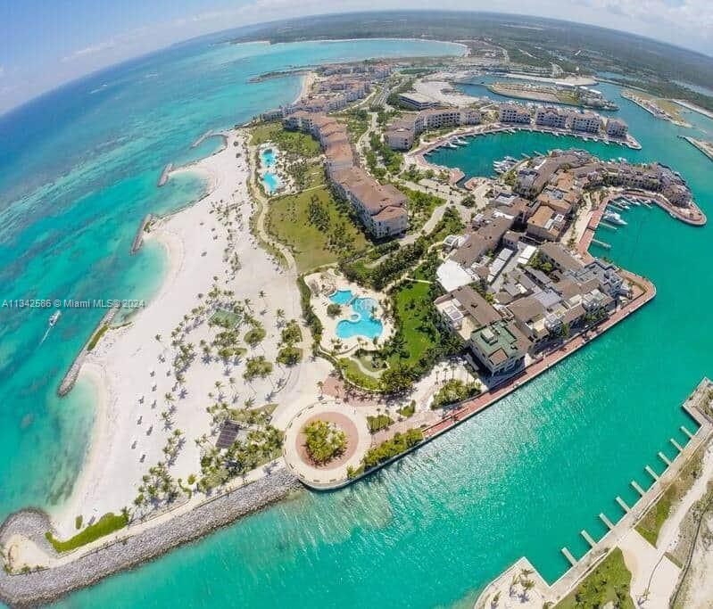   Condominio Fundadores Marina Cap Cana #Penthouse For Sale A11342586, FL