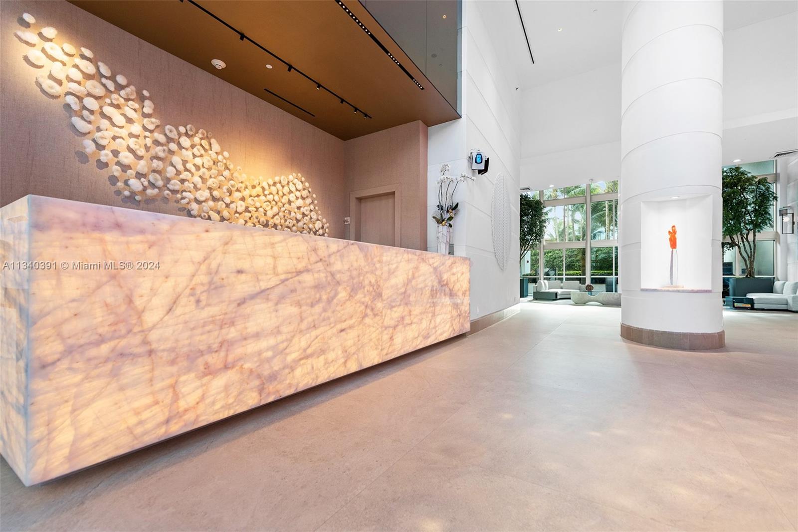 5959 Collins Ave 1106, Miami Beach, Florida 33140, 4 Bedrooms Bedrooms, ,3 BathroomsBathrooms,Residential,For Sale,5959 Collins Ave 1106,A11340391