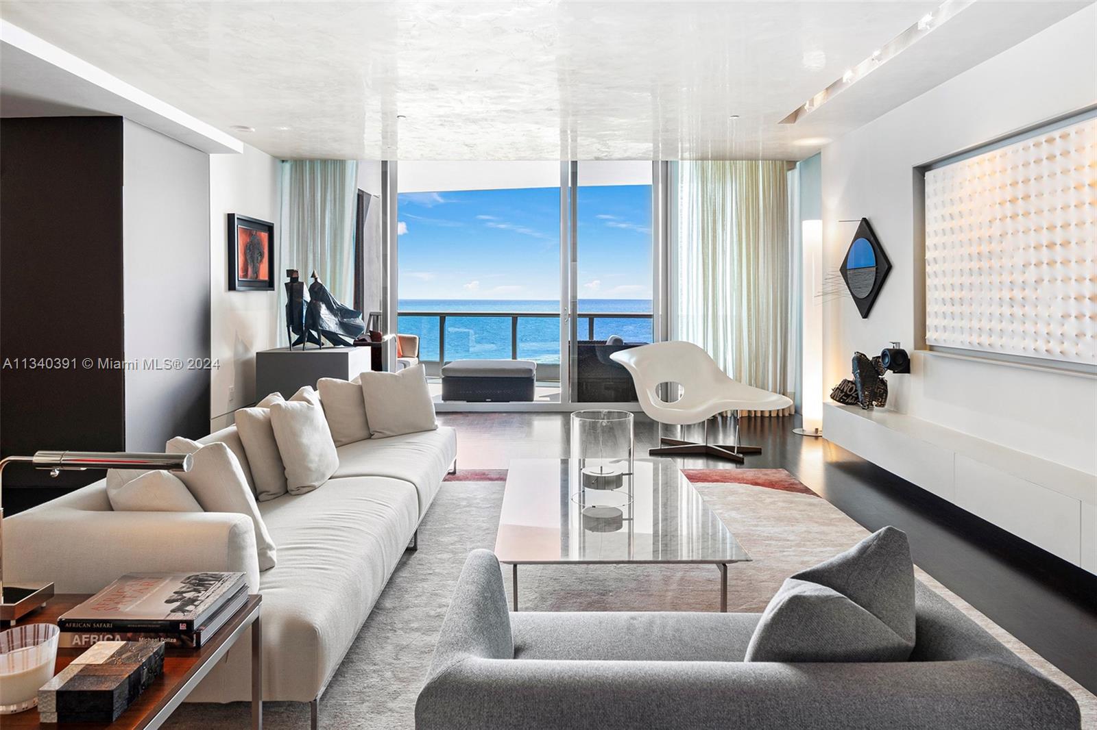 5959 Collins Ave 1106, Miami Beach, Florida 33140, 4 Bedrooms Bedrooms, ,3 BathroomsBathrooms,Residential,For Sale,5959 Collins Ave 1106,A11340391