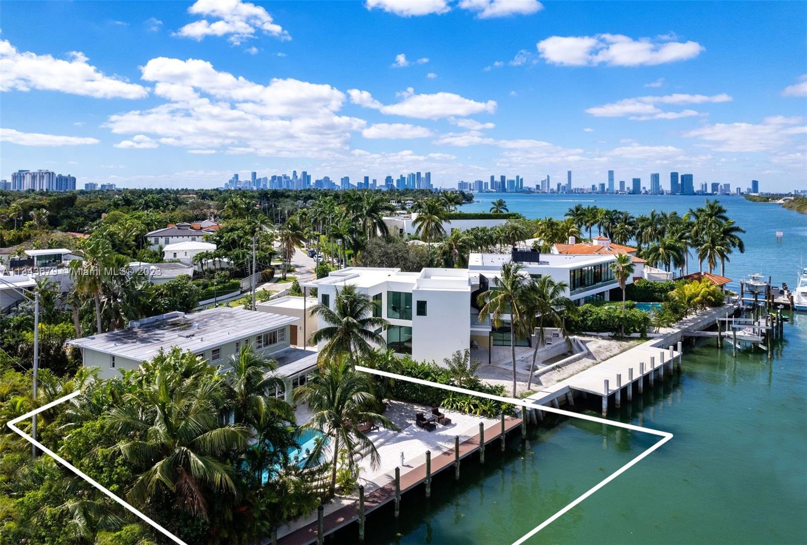 3180 Bay Rd, Miami Beach, FL, 33140 United States, 5 Bedrooms Bedrooms, ,3 BathroomsBathrooms,Residential,For Sale,Bay Rd,A11343679