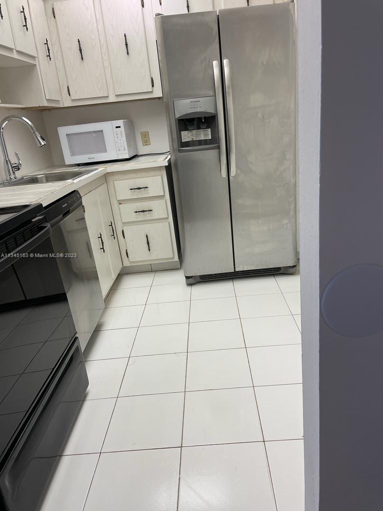 20379 Country Club Dr, Aventura, FL, 33180 United States, 2 Bedrooms Bedrooms, ,2 BathroomsBathrooms,Residential,For Sale,Country Club Dr,A11345163