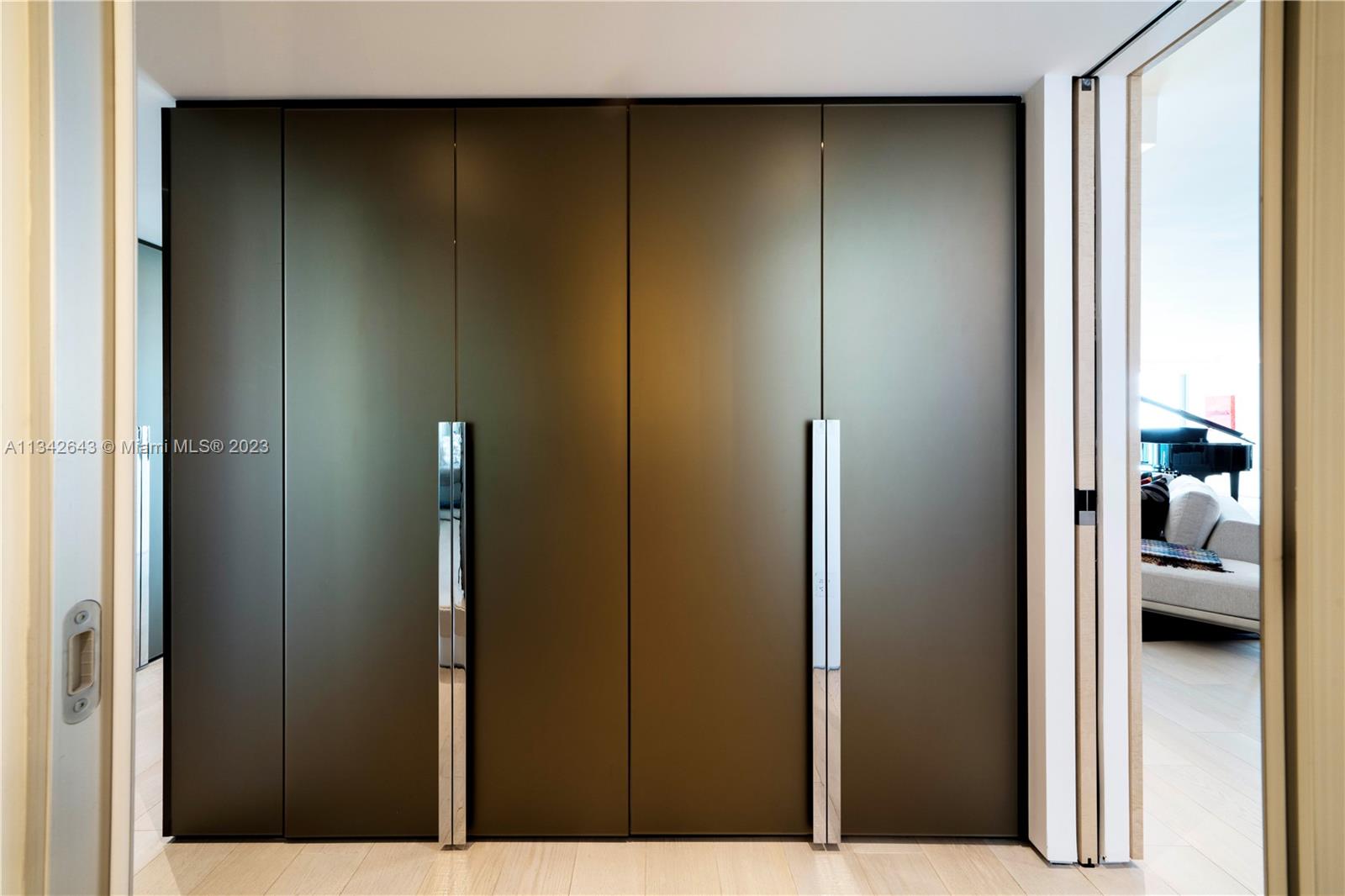 1455 Ocean Dr, Miami Beach, FL, 33139 United States, 2 Bedrooms Bedrooms, ,2 BathroomsBathrooms,Residential,For Sale,Ocean Dr,A11342643