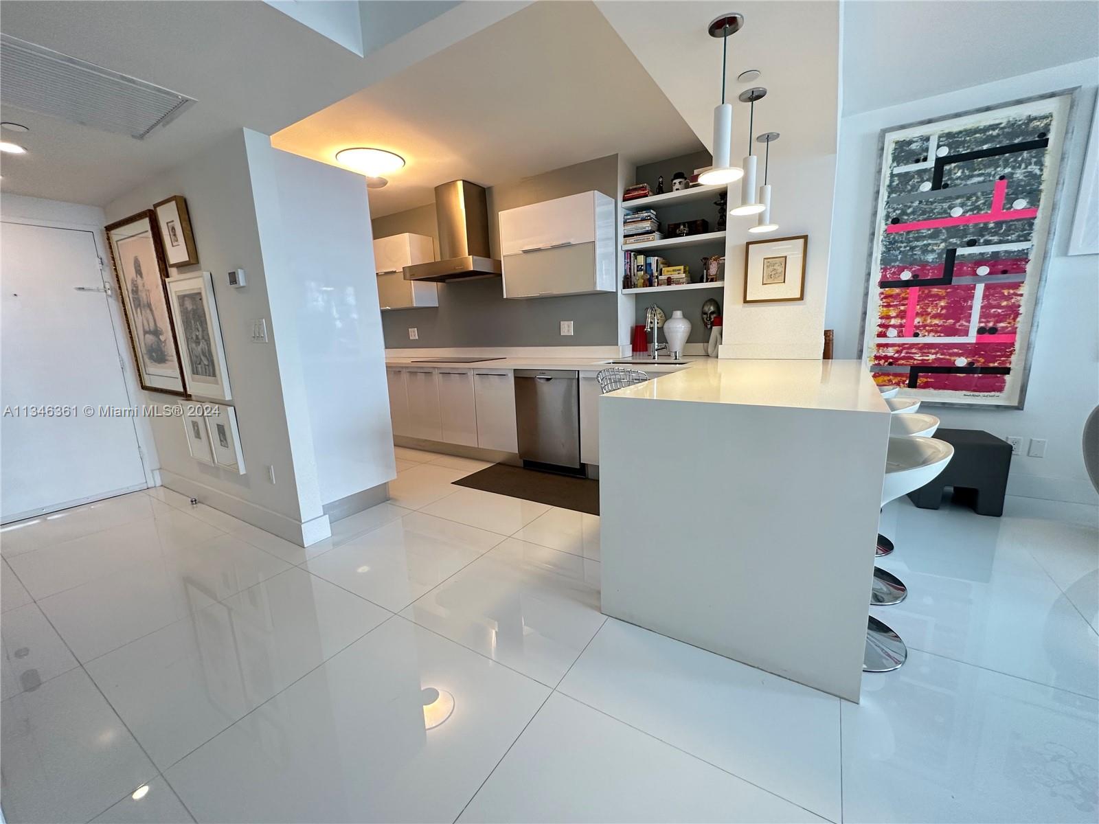 100 Lincoln Rd 1022, Miami Beach, Florida 33139, 1 Bedroom Bedrooms, ,2 BathroomsBathrooms,Residential,For Sale,100 Lincoln Rd 1022,A11346361