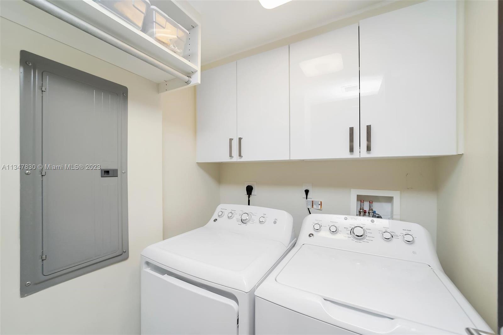 17201 Collins Ave, Sunny Isles Beach, FL, 33160 United States, 3 Bedrooms Bedrooms, ,3 BathroomsBathrooms,Residential,For Sale,Collins Ave,A11347830