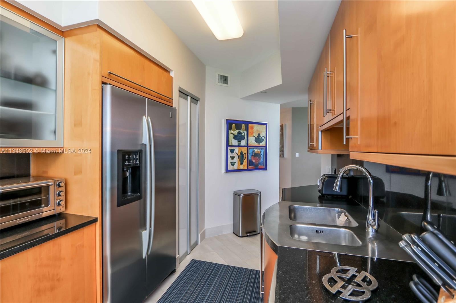 6365 Collins Ave 2401, Miami Beach, Florida 33141, 3 Bedrooms Bedrooms, ,2 BathroomsBathrooms,Residentiallease,For Rent,6365 Collins Ave 2401,A11348502