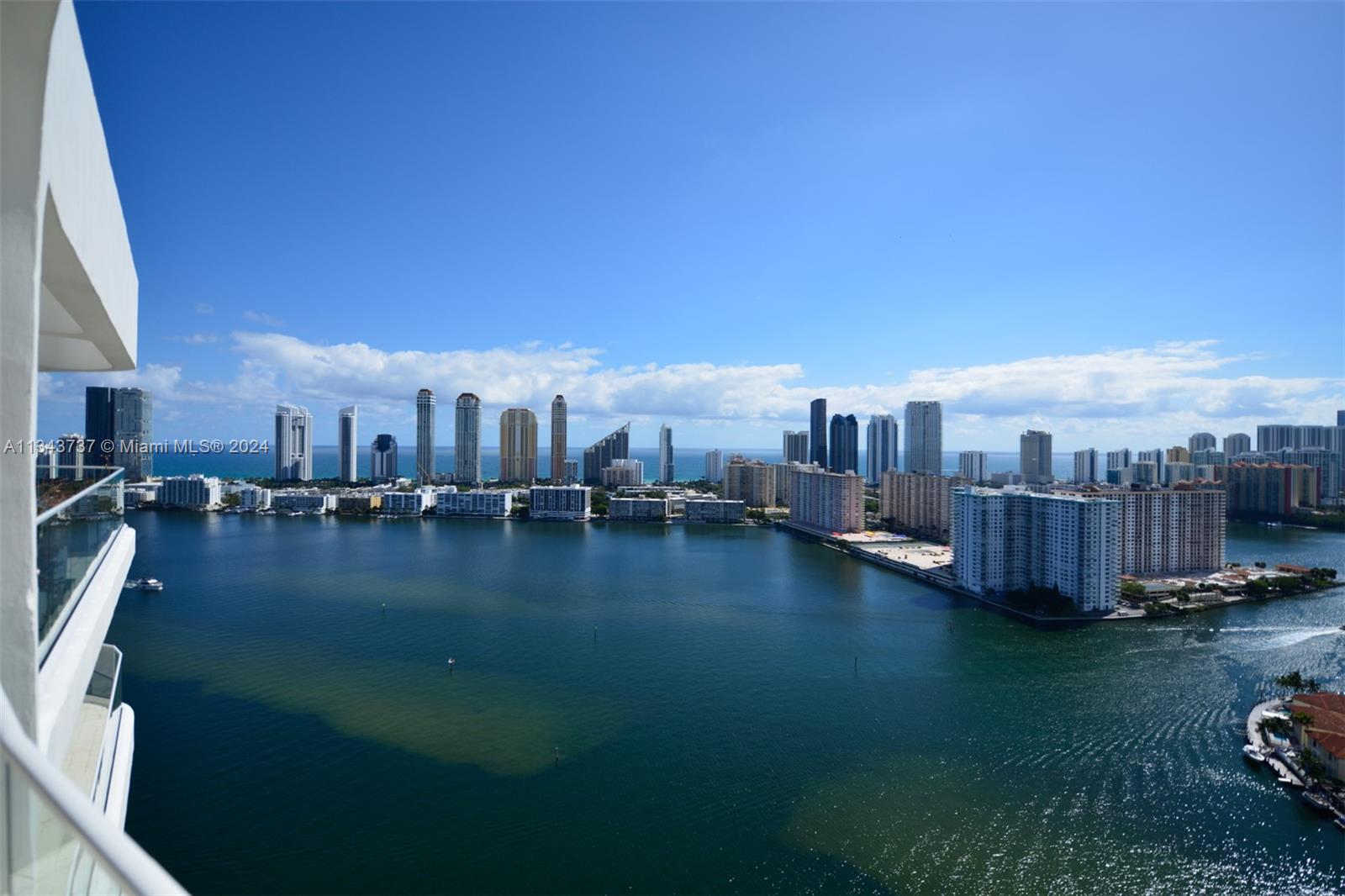 2800 Island Blvd PH05, Aventura, Florida 33160, 3 Bedrooms Bedrooms, ,3 BathroomsBathrooms,Residential,For Sale,2800 Island Blvd PH05,A11343737