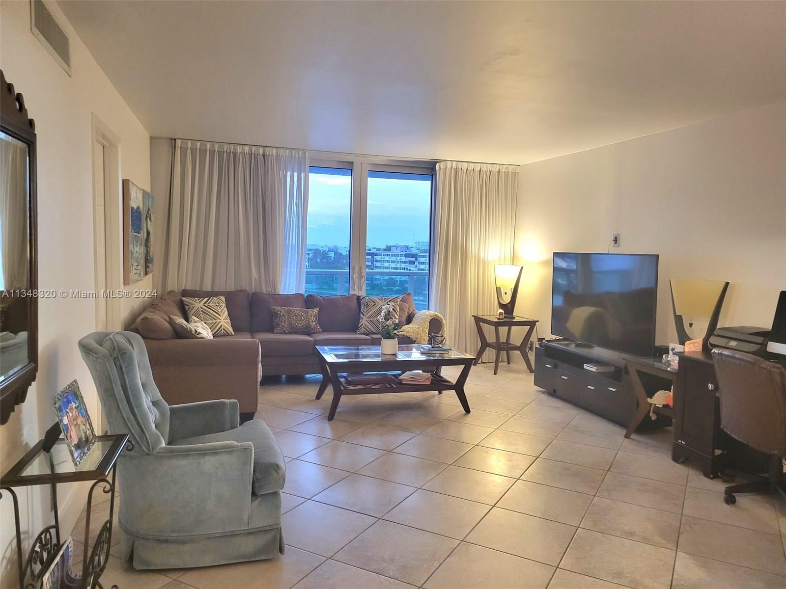 100 Bayview Dr, Sunny Isles Beach, FL, 33160 United States, 2 Bedrooms Bedrooms, ,2 BathroomsBathrooms,Residential,For Sale,Bayview Dr,A11348320