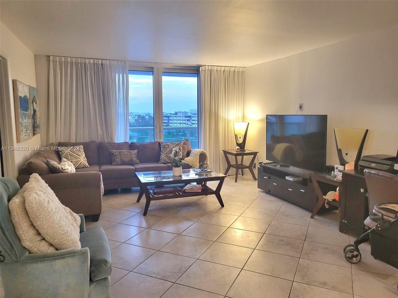 100 Bayview Dr, Sunny Isles Beach, FL, 33160 United States, 2 Bedrooms Bedrooms, ,2 BathroomsBathrooms,Residential,For Sale,Bayview Dr,A11348320