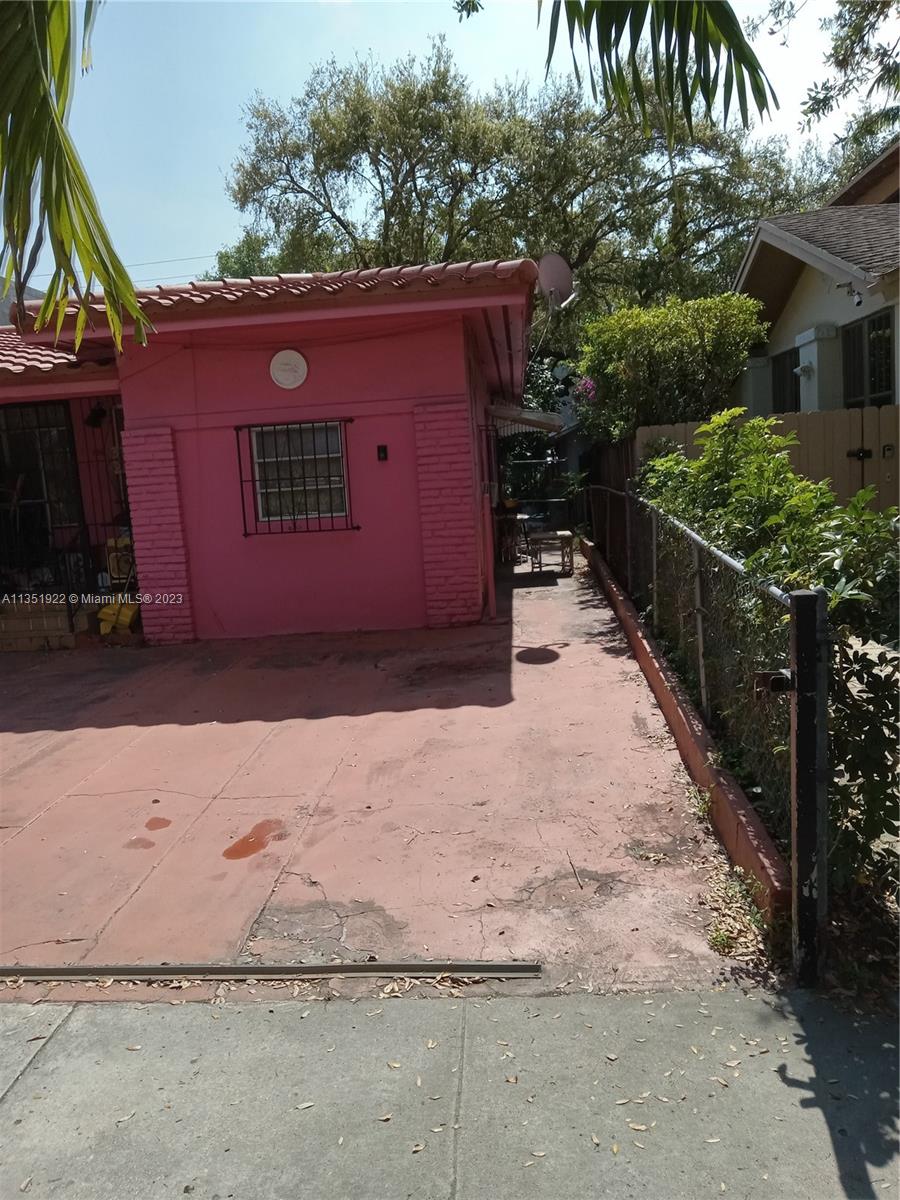 Miami, Florida 33137, 1 Bedroom Bedrooms, ,1 BathroomBathrooms,Residentiallease,For Rent,A11351922