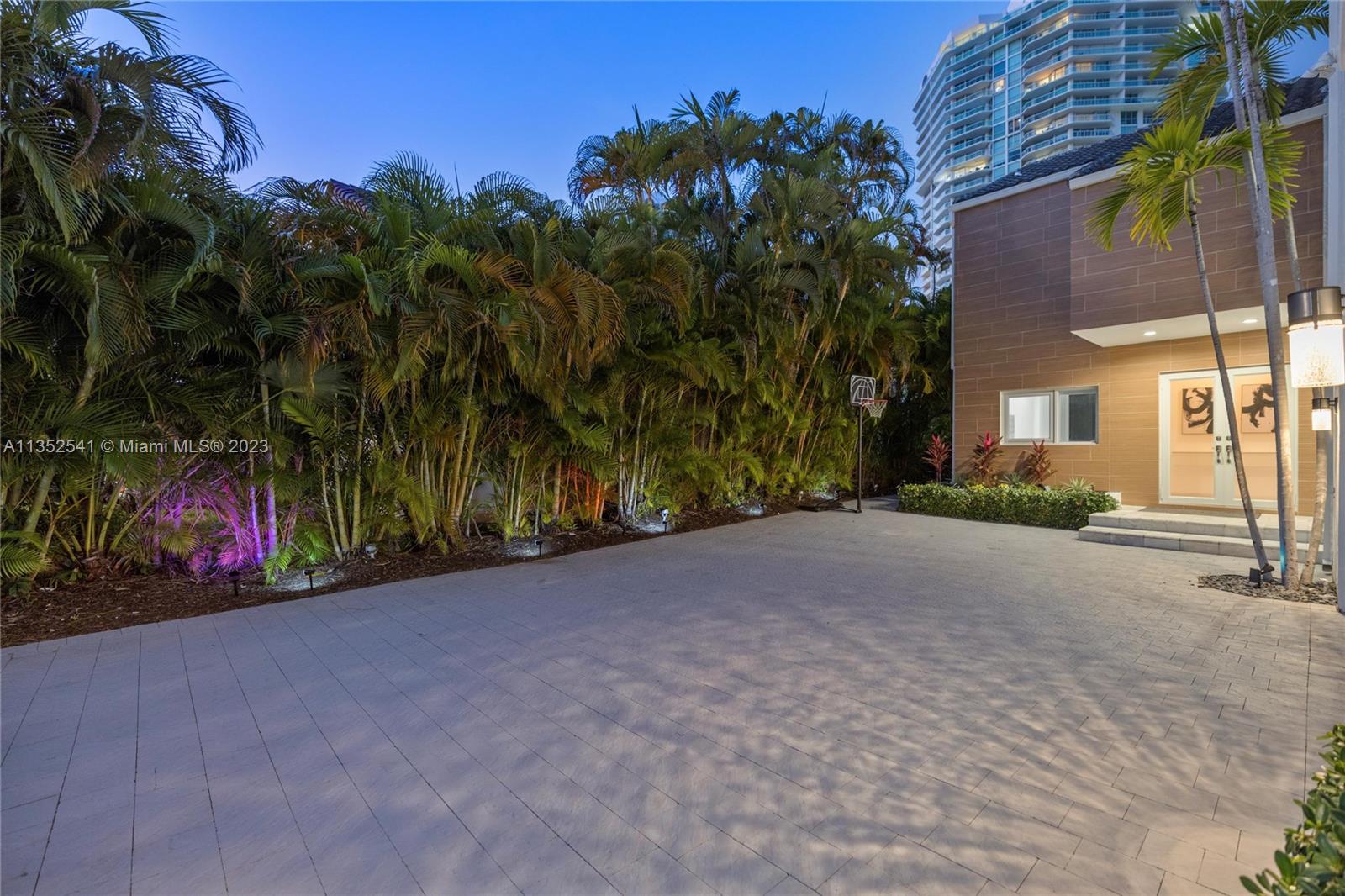 201 Atlantic Ave, Sunny Isles Beach, FL, 33160 United States, 4 Bedrooms Bedrooms, ,3 BathroomsBathrooms,Residential,For Sale,Atlantic Ave,A11352541