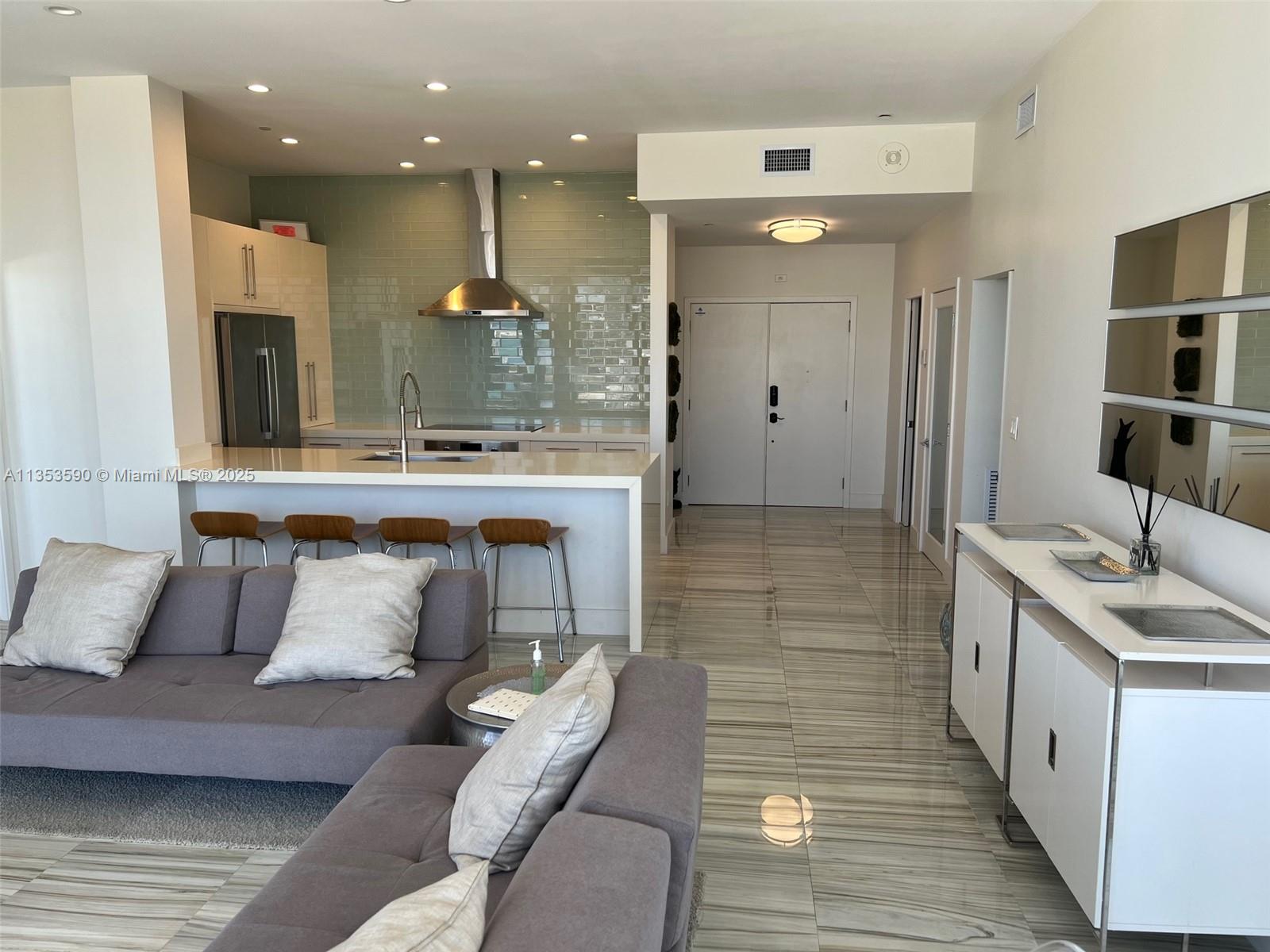 100 Lincoln Rd PH9, Miami Beach, Florida 33139, 2 Bedrooms Bedrooms, ,2 BathroomsBathrooms,Residentiallease,For Rent,100 Lincoln Rd PH9,A11353590