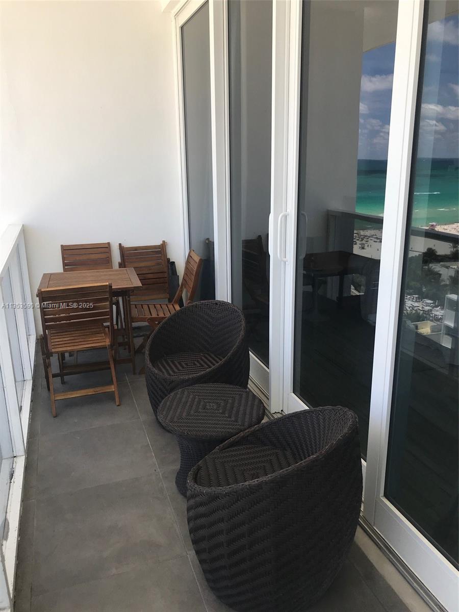 100 Lincoln Rd PH9, Miami Beach, Florida 33139, 2 Bedrooms Bedrooms, ,2 BathroomsBathrooms,Residentiallease,For Rent,100 Lincoln Rd PH9,A11353590