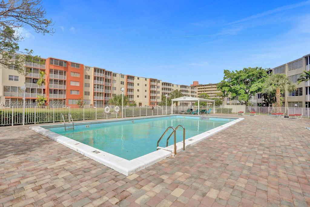 1710 NE 191st St 117-3, Miami, Florida 33179, 1 Bedroom Bedrooms, ,1 BathroomBathrooms,Residential,For Sale,1710 NE 191st St 117-3,A11352601