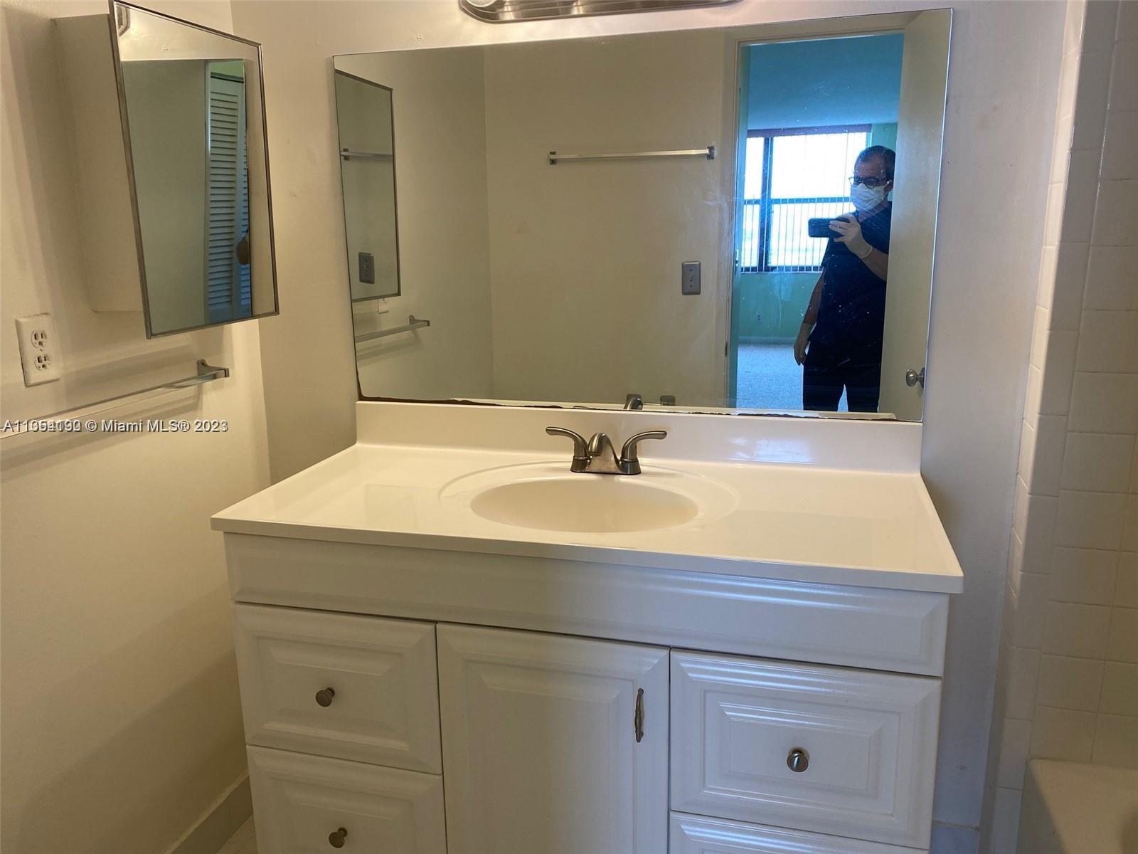 18151 31st Ct, Aventura, FL, 33160 United States, 2 Bedrooms Bedrooms, ,2 BathroomsBathrooms,Residential,For Sale,31st Ct,A11354190