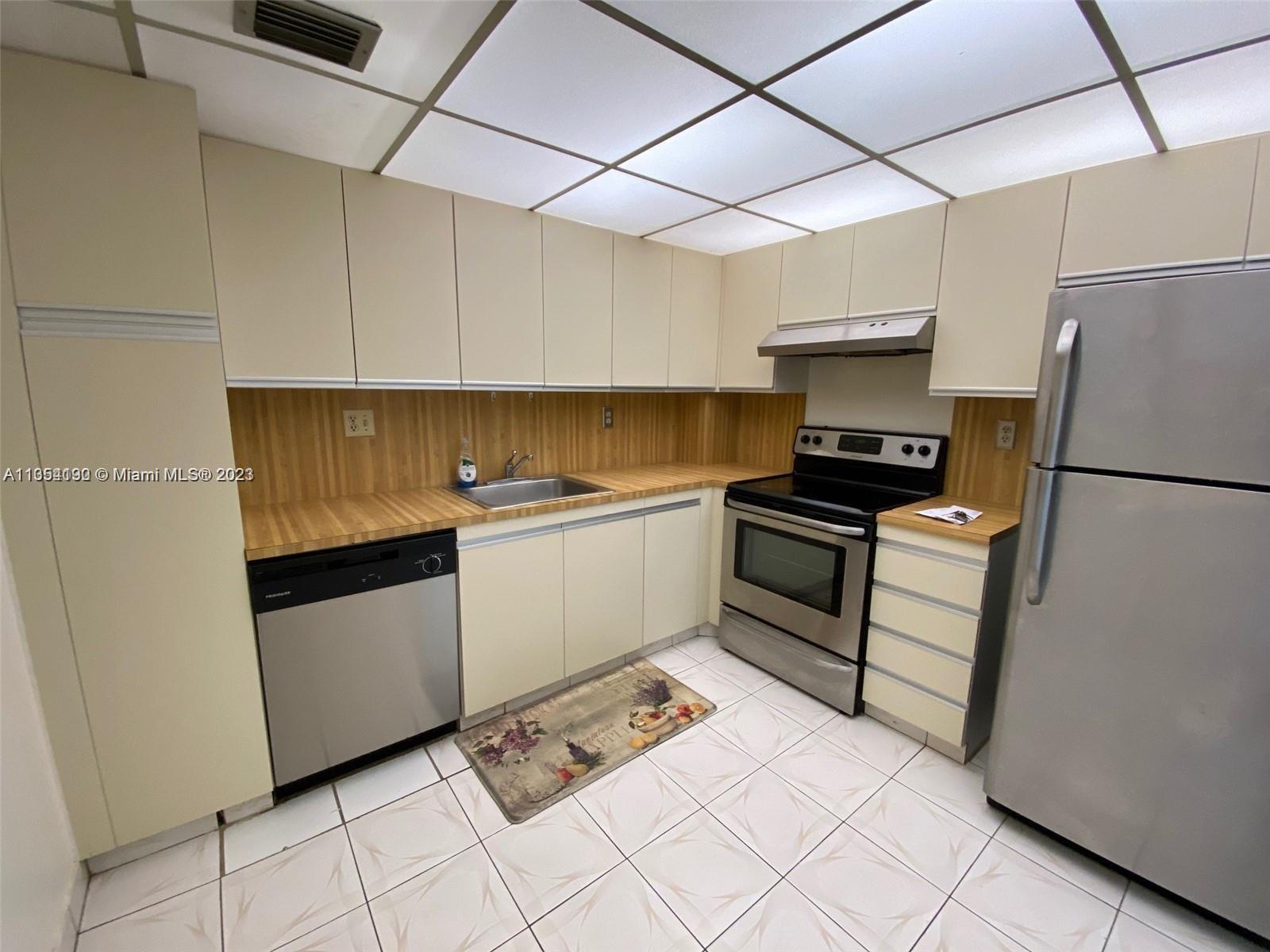 18151 31st Ct, Aventura, FL, 33160 United States, 2 Bedrooms Bedrooms, ,2 BathroomsBathrooms,Residential,For Sale,31st Ct,A11354190