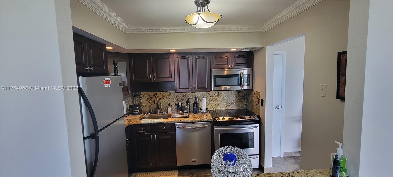20379 Country Club Dr, Aventura, FL, 33180 United States, 1 Bedroom Bedrooms, ,1 BathroomBathrooms,Residential,For Sale,Country Club Dr,A11354068