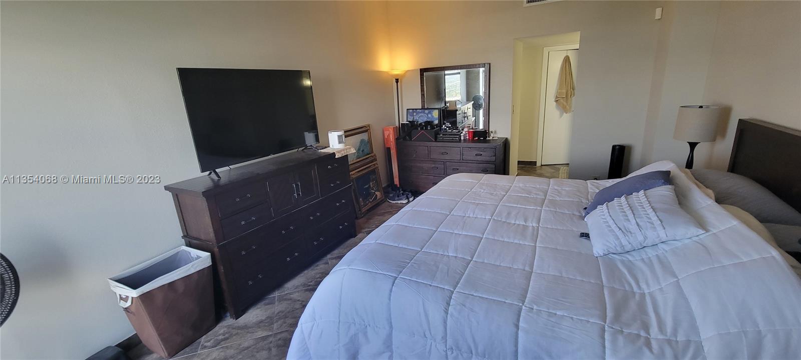 20379 Country Club Dr, Aventura, FL, 33180 United States, 1 Bedroom Bedrooms, ,1 BathroomBathrooms,Residential,For Sale,Country Club Dr,A11354068