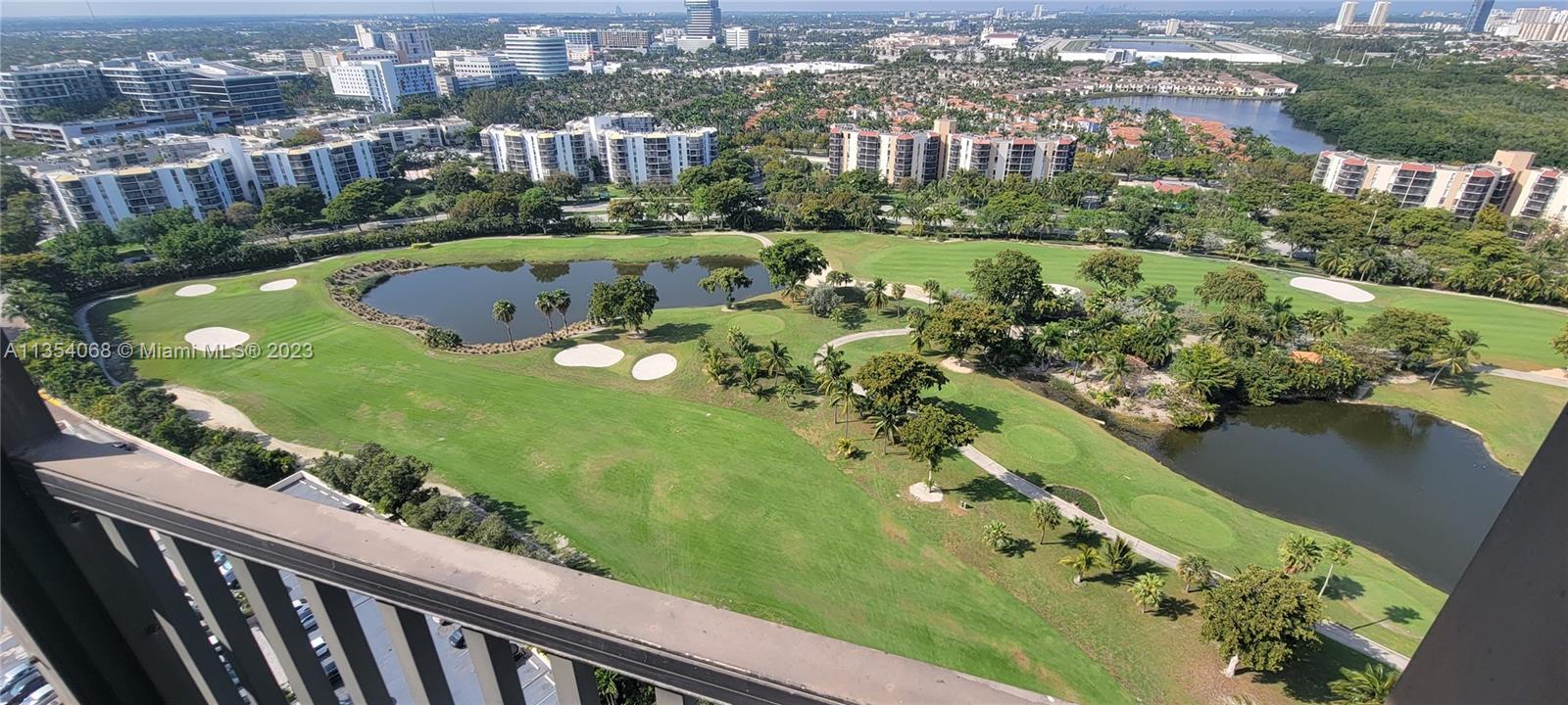 20379 Country Club Dr, Aventura, FL, 33180 United States, 1 Bedroom Bedrooms, ,1 BathroomBathrooms,Residential,For Sale,Country Club Dr,A11354068