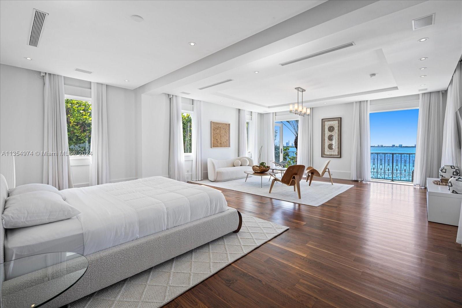 4340 N Bay Rd, Miami Beach, Florida 33140, 6 Bedrooms Bedrooms, ,6 BathroomsBathrooms,Residentiallease,For Rent,4340 N Bay Rd,A11354974