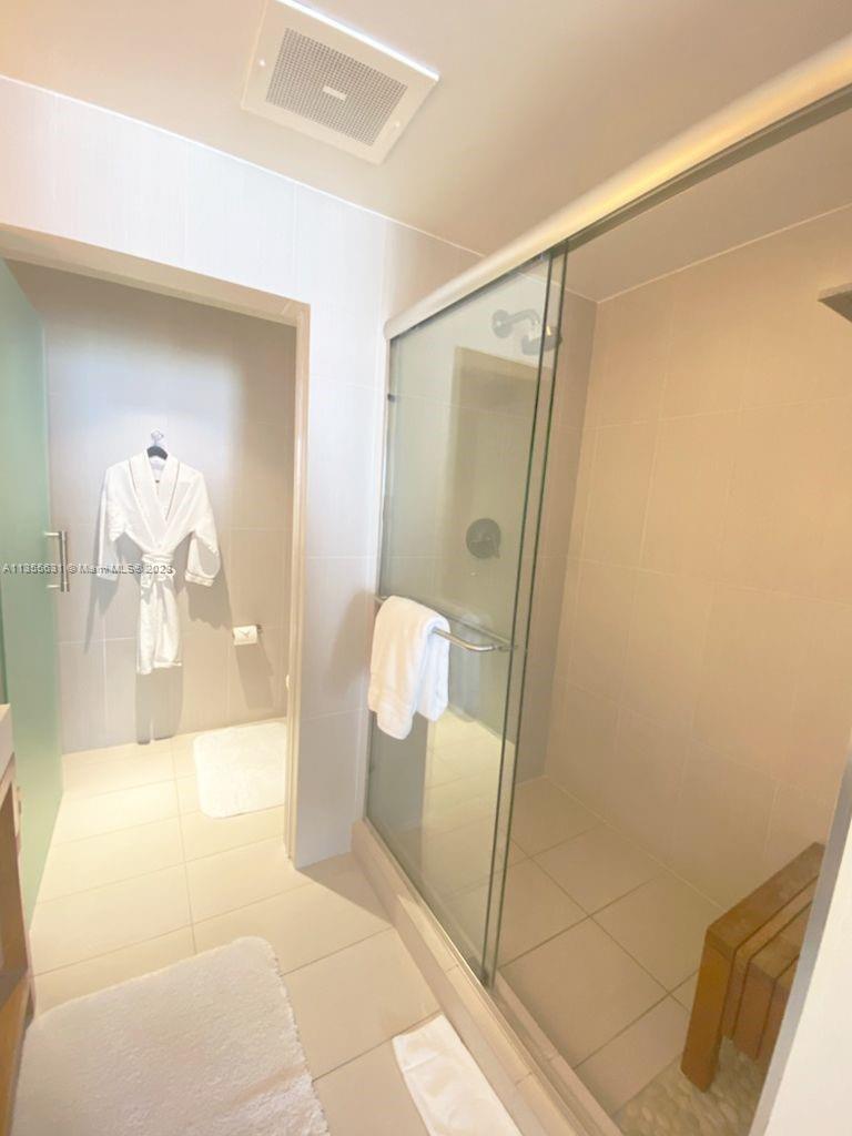 3101 Bayshore Dr, Fort Lauderdale, FL, 33304 United States, 2 Bedrooms Bedrooms, ,2 BathroomsBathrooms,Residential,For Sale,Bayshore Dr,A11355631